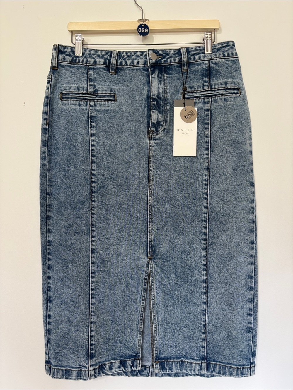029 NWT KAFFE JEAN SKIRT